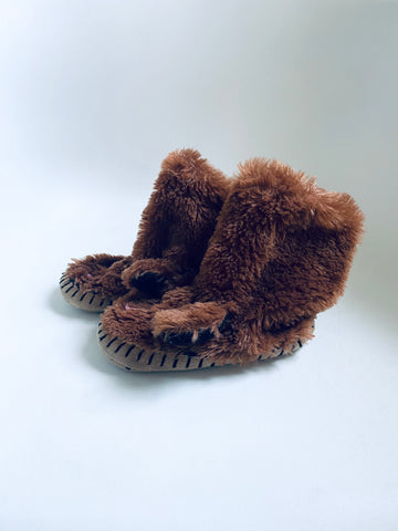 Hatley | Brown Puppy Fleece Slippers (Size 5-7 Toddler)