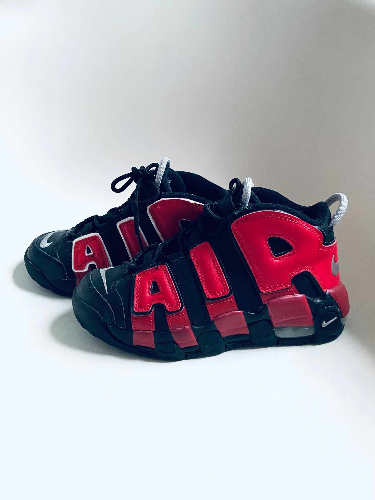 Nike | Air More Uptempo (Size 3 Youth)