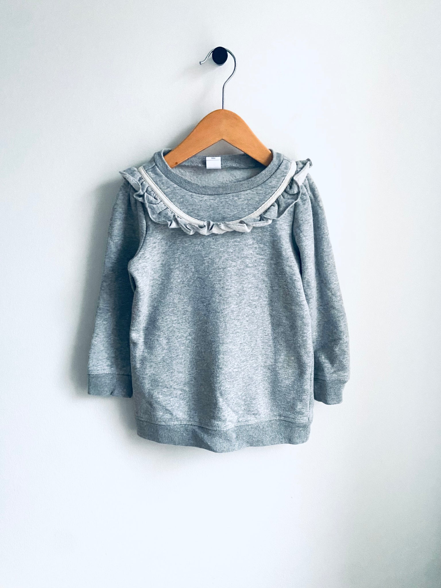 Gap | Grey Ruffled Sweatshirt (4Y)