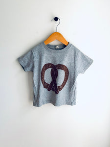 Rabbit Skins | Pretzel T-Shirt (4Y)