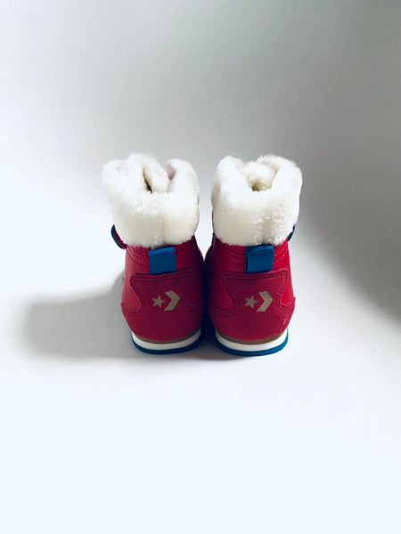 Converse | Lined High Top Boots (Size 7 Child)